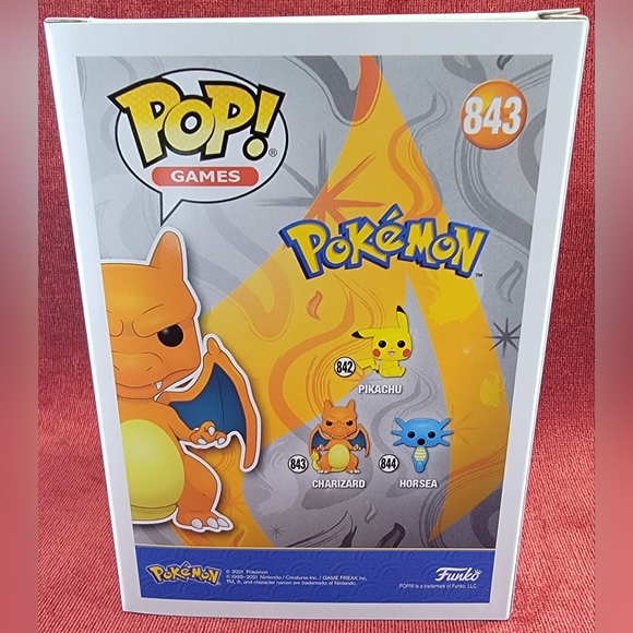 Charizard funko # 843 (nib) with pop protector - Picture 7 of 7